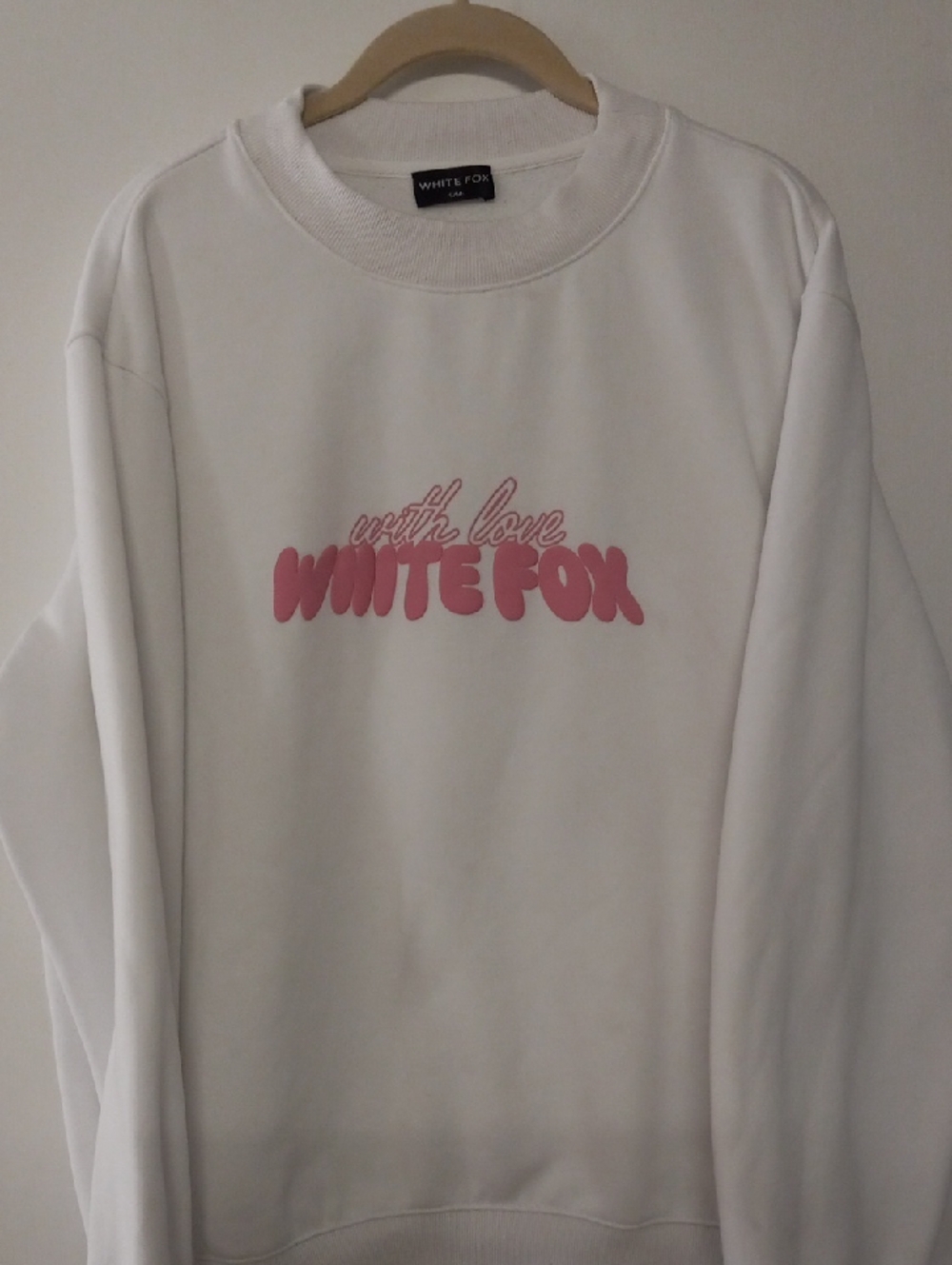 WHITE FOX BOUTIQUE "with love"  Era 8.5  Sweatshirt
